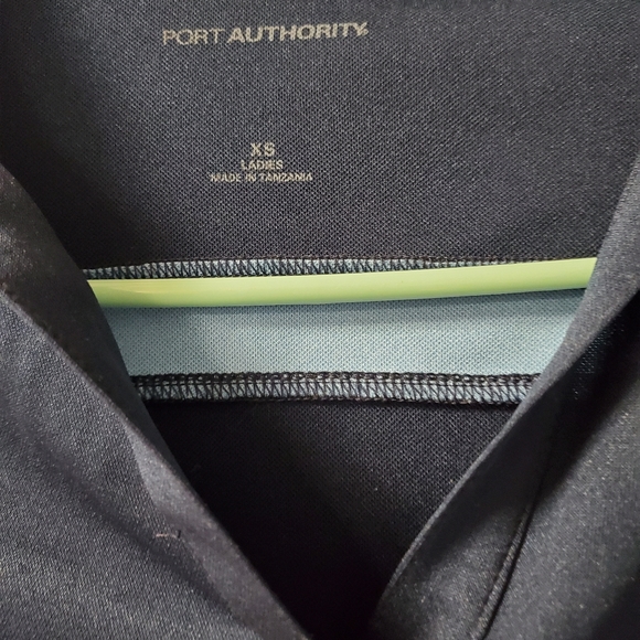 Polo - Picture 2 of 2